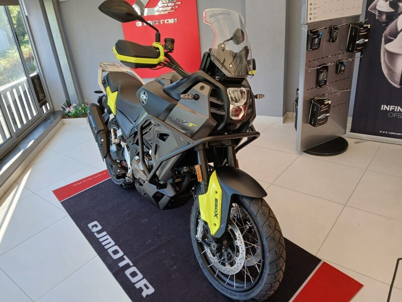Foto QJ Motor SVT 650