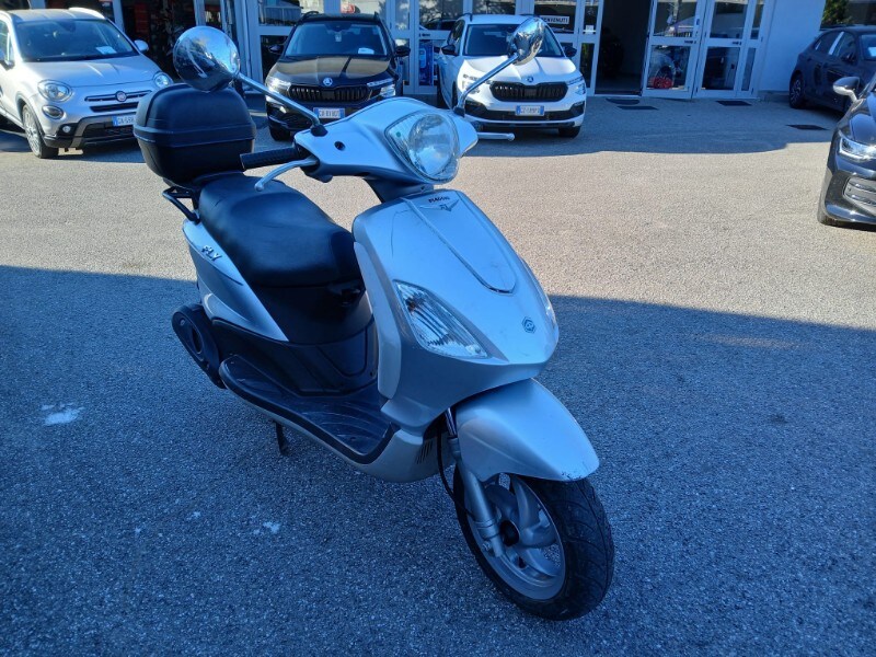 Piaggio Fly 50