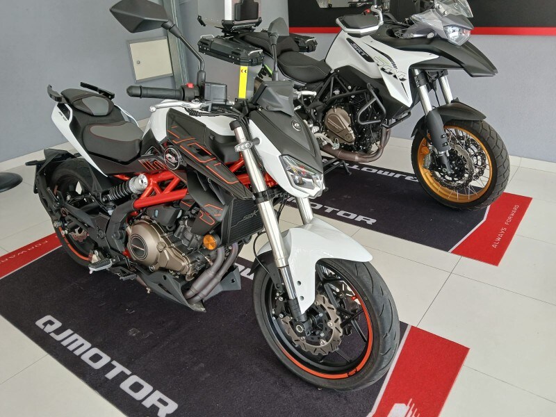 Foto QJ Motor SRK 400